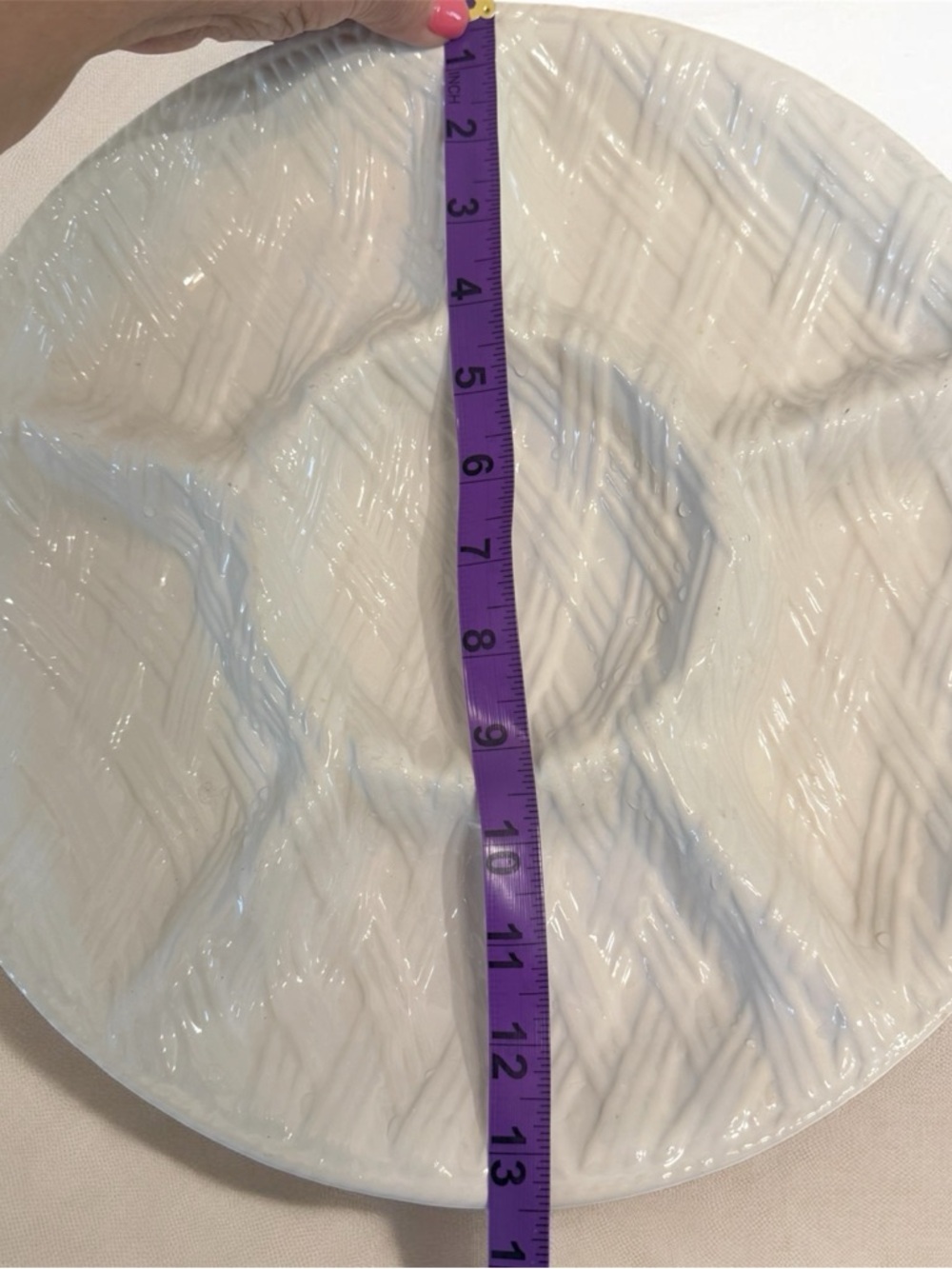 Loucarte White Textured 6 Part Sectioned Serving Platter - Picture 4 of 4